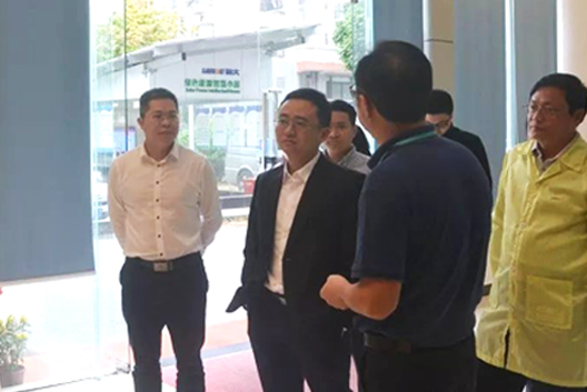 東莞市科技局局長卓慶調研鉅大鋰電